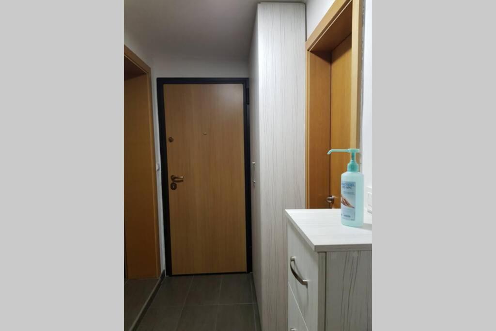 Apartman Sa Garazom I Internetom Saraievo Exterior foto