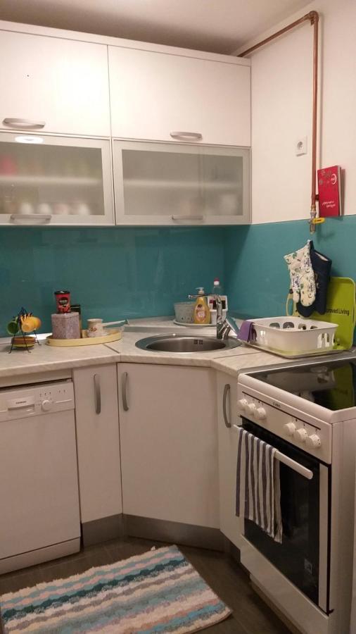 Apartman Sa Garazom I Internetom Saraievo Exterior foto