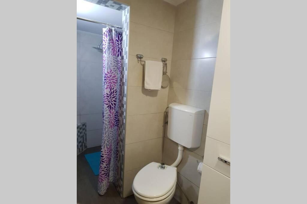 Apartman Sa Garazom I Internetom Saraievo Exterior foto