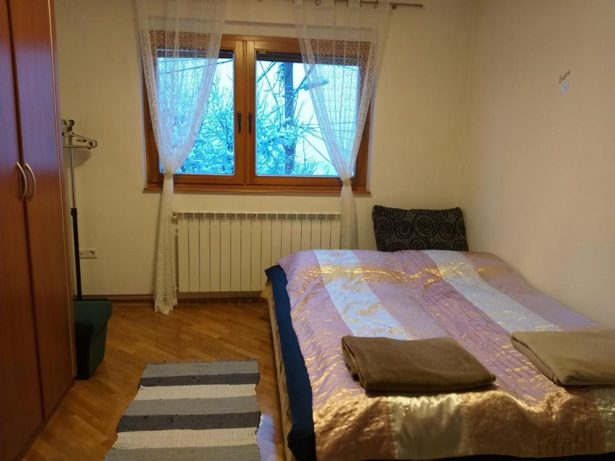 Apartman Sa Garazom I Internetom Saraievo Exterior foto