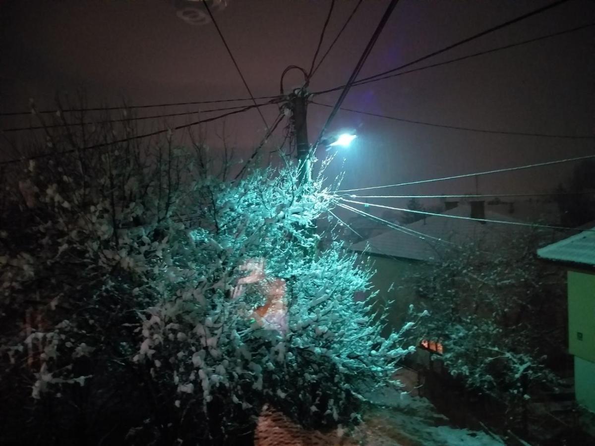 Apartman Sa Garazom I Internetom Saraievo Exterior foto